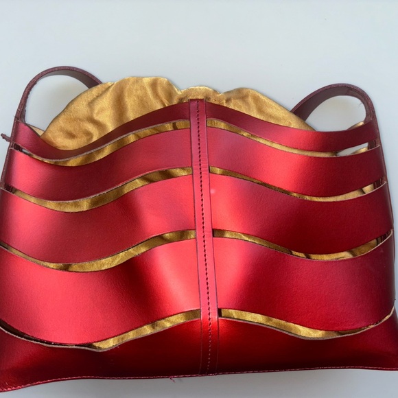 Francesco Biasia Red and Gold Clutch - Picture 1 of 3